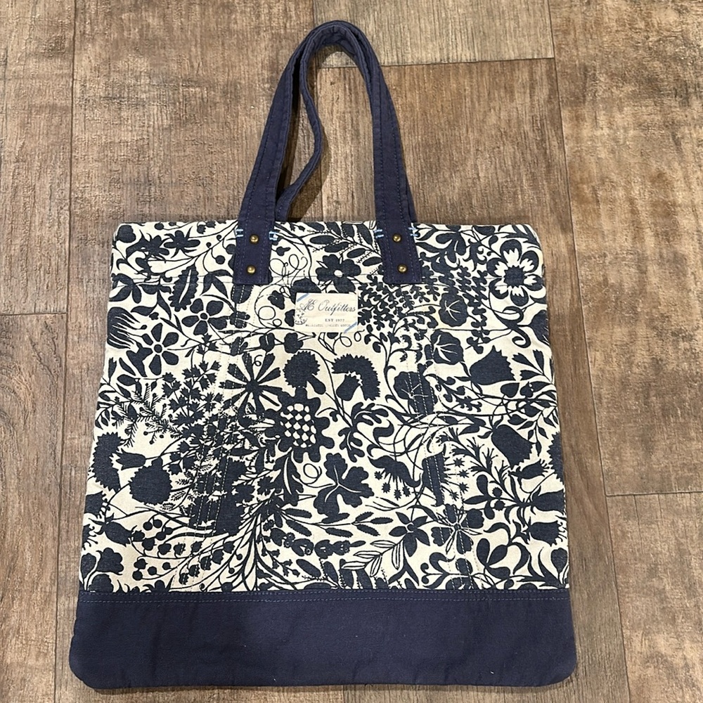 AE Quilted Bag